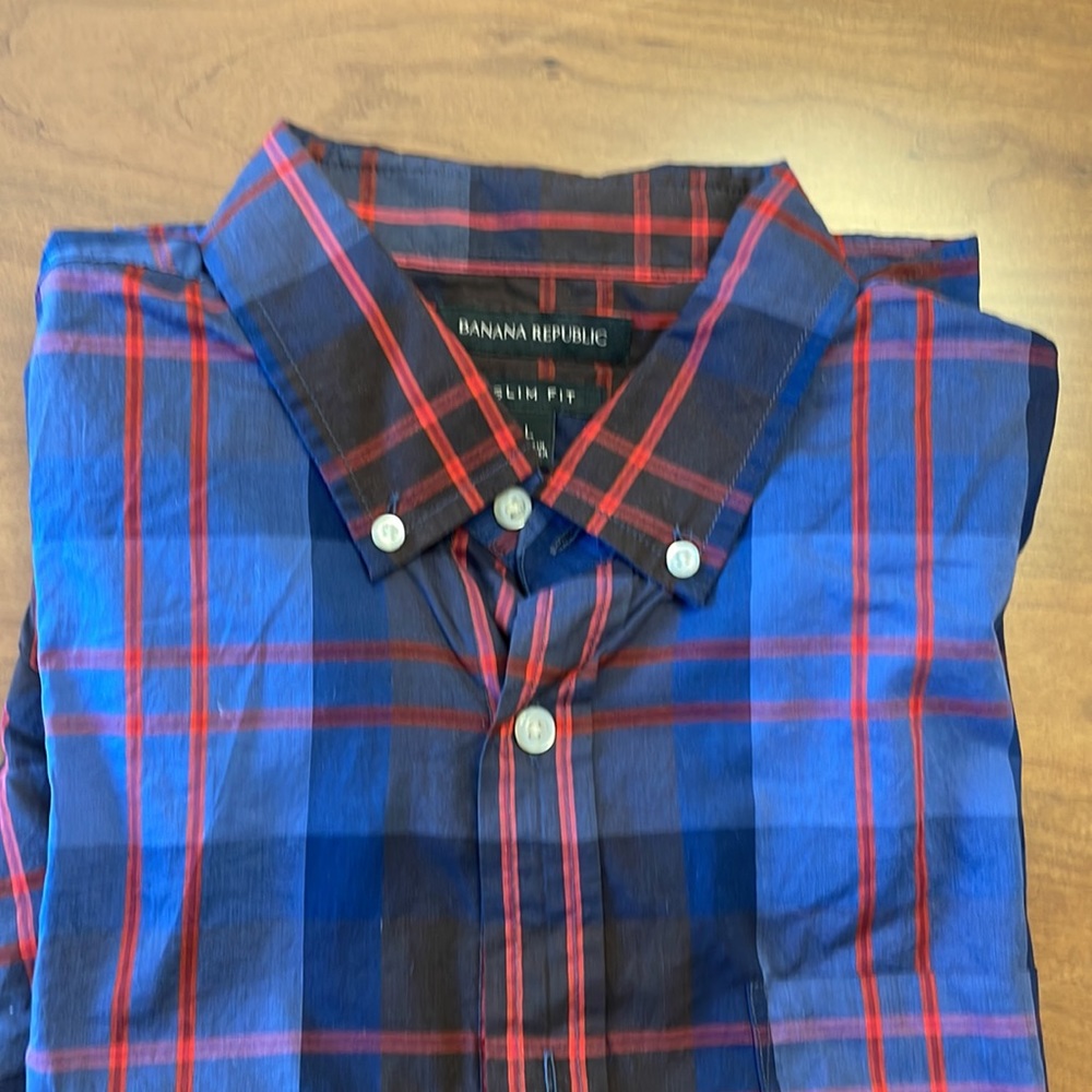Banana Republic Handsome Blue and Red Plaid Short Sleeve Shirt
